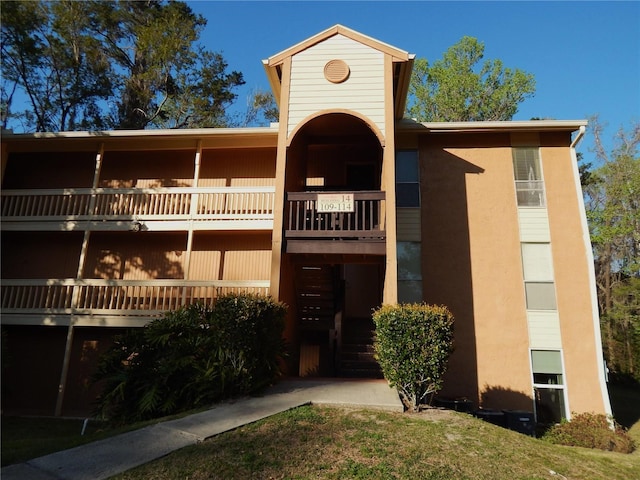 view of building exterior