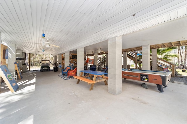 garage with ceiling fan