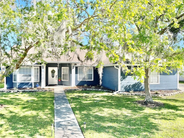 view of front of house with a front yard