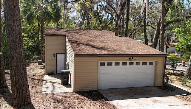 view of detached garage