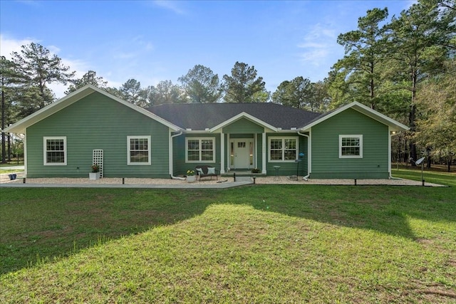 view of front of property with a front lawn