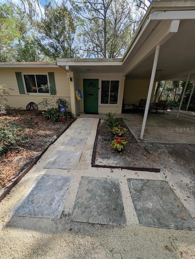 view of property entrance