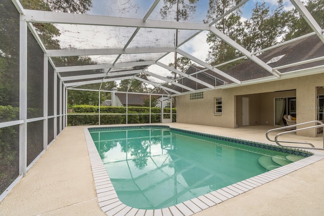 5620 NW 45th Ln, Gainesville, FL 32606 - outdoor pool with a lanai and a patio area