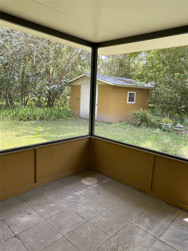 view of unfurnished sunroom