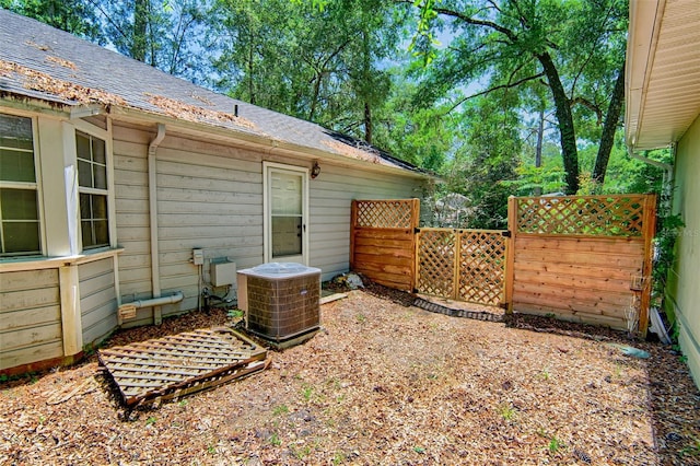 12332 NW 7th Ln, Newberry, FL 32669 - view of yard with fence and central air condition unit