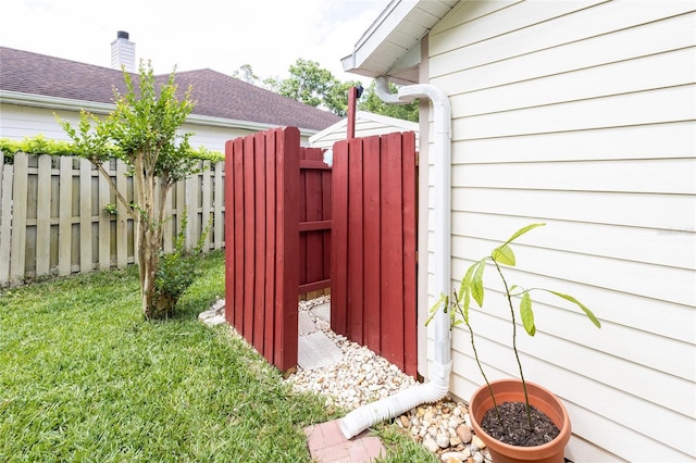 exterior space featuring fence