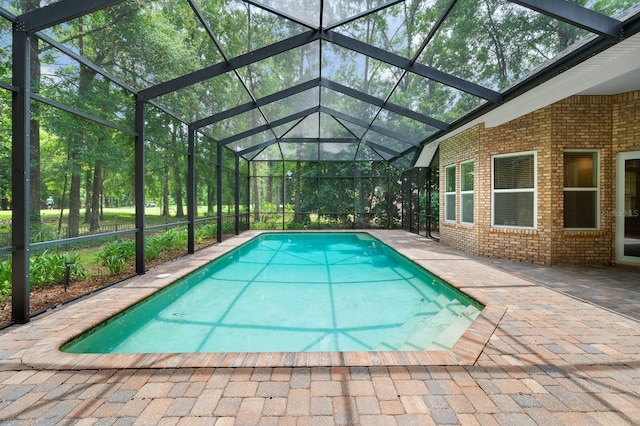4535 SW 105th Dr, Gainesville, FL 32608 - swimming pool with a patio area and a lanai