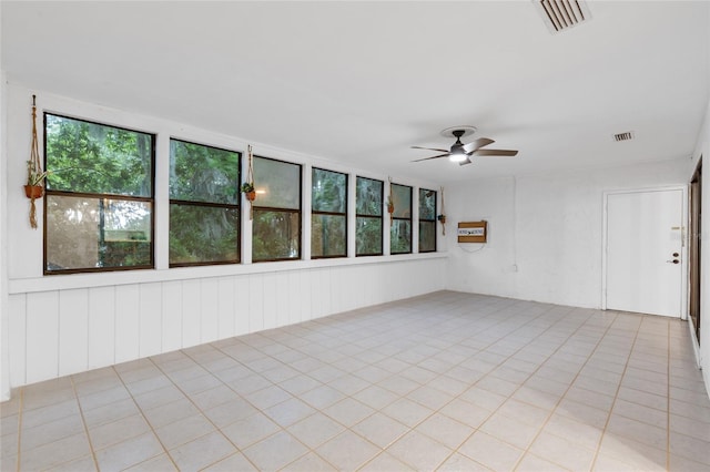2822 SW 14th Dr Unit 307, Gainesville, FL 32608 - spare room featuring ceiling fan