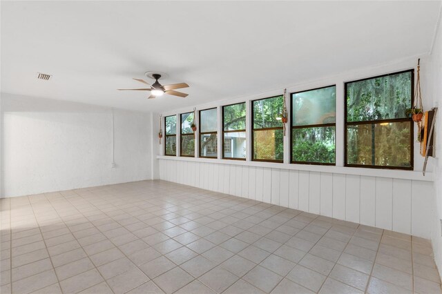 2822 SW 14th Dr Unit 307, Gainesville, FL 32608 - empty room with a ceiling fan