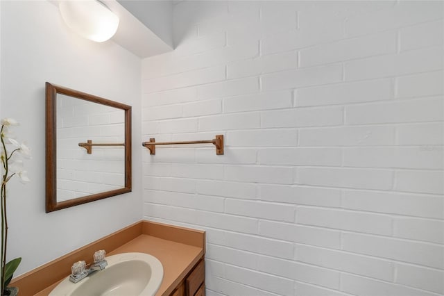 1711 NW 10th Ave, Gainesville, FL 32605 - bathroom featuring vanity