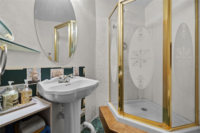 4250 NW 81st Ln, Bell, FL 32619 - full bathroom featuring a shower stall
