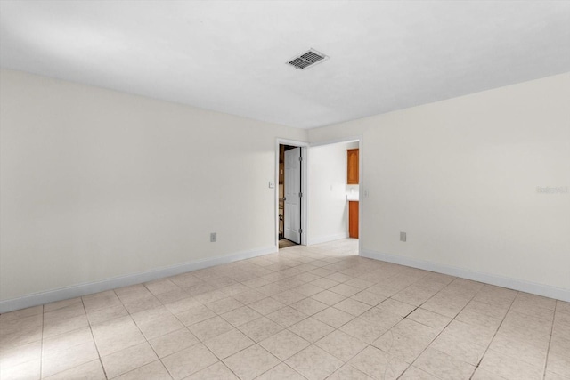 841 N Palm Springs Ter, Crystal River, FL 34429 - empty room featuring baseboards and visible vents
