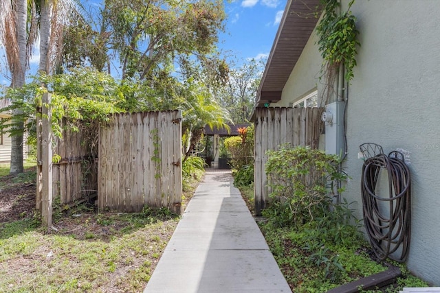 841 N Palm Springs Ter, Crystal River, FL 34429 - view of yard with fence