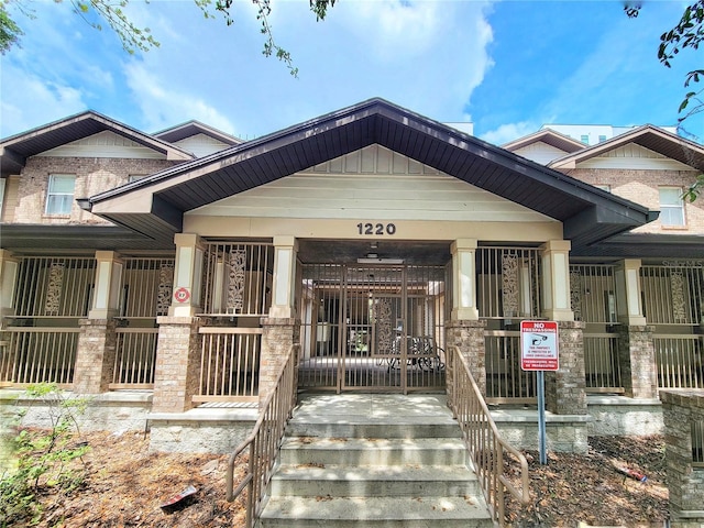 view of front facade with a porch
