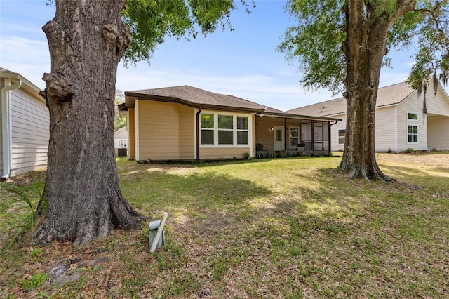 6546 NW 109th Pl, Alachua, FL 32615 - view of front of home featuring a front lawn