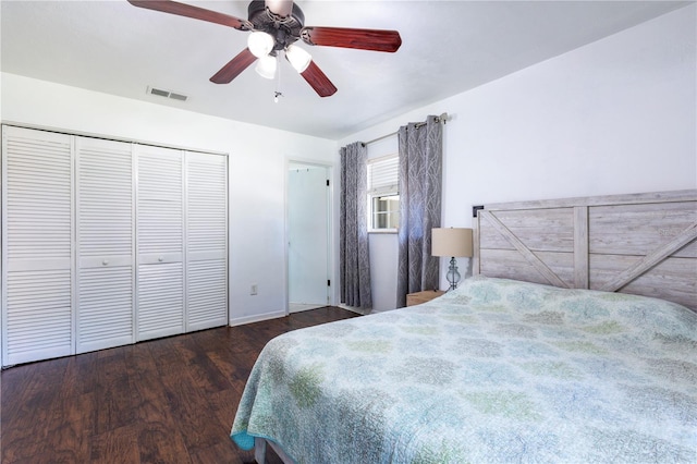 2423 NW 67th Ter, Gainesville, FL 32606 - bedroom with baseboards, a ceiling fan, wood finished floors, and visible vents