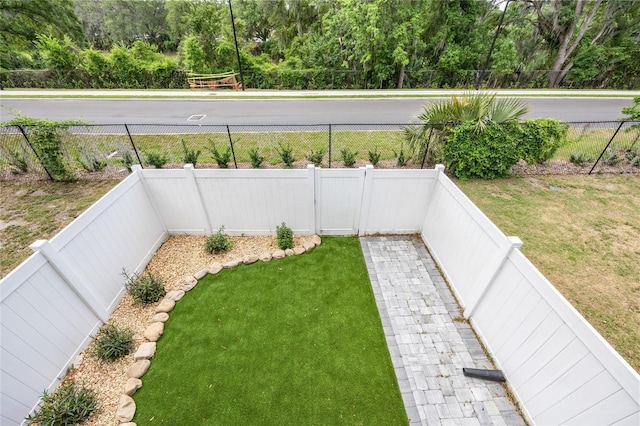 507 NW 39th Rd Unit 317, Gainesville, FL 32607 - view of yard