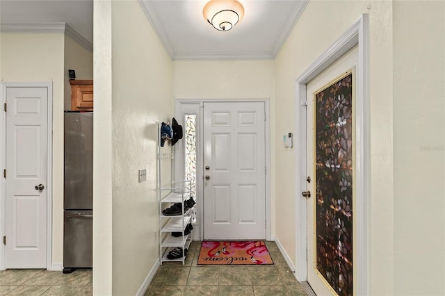entryway with baseboards and crown molding