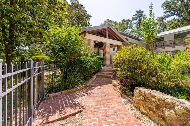 exterior space featuring fence