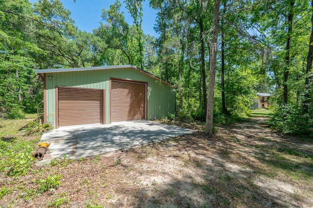 view of detached garage