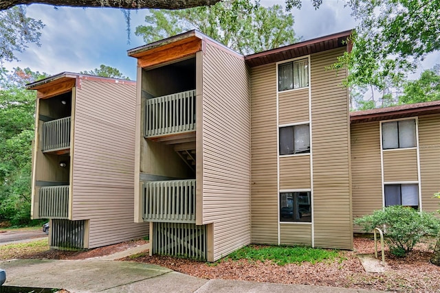 105 SE 16th Ave Unit N103, Gainesville, FL 32601 - view of building exterior