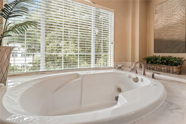4515 SW 97th Ter, Gainesville, FL 32608 - full bath with a whirlpool tub