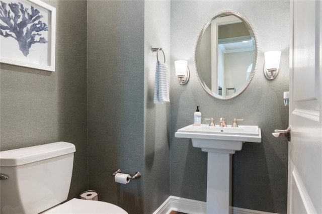 bathroom featuring toilet