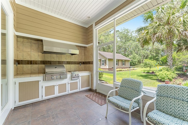 19138 NW 76th Ave, Alachua, FL 32615 - sunroom featuring exterior kitchen