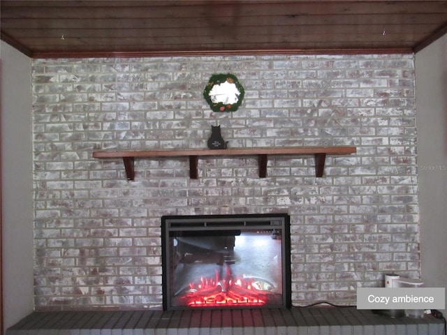 room details featuring a fireplace