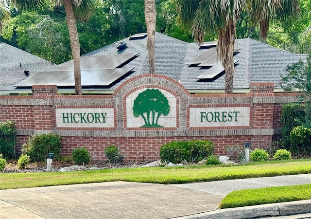 view of community / neighborhood sign