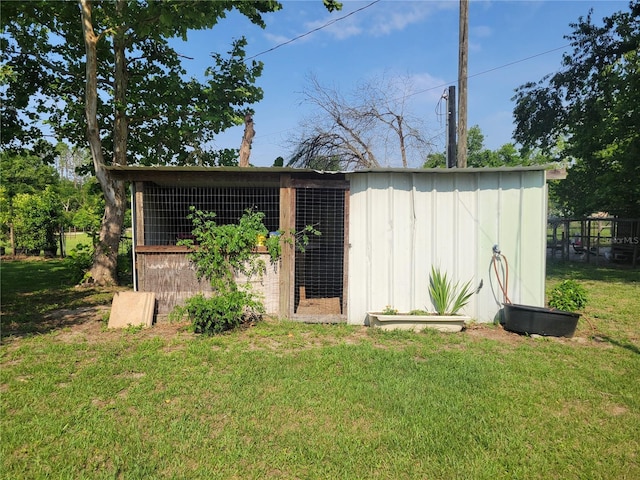 9150 SW 151st Ln, Archer, FL 32618 - view of poultry coop with a lawn
