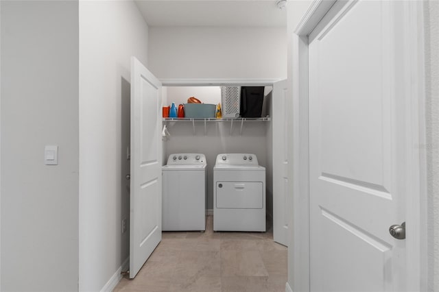 5237 NW 48th Pl, Ocala, FL 34482 - laundry room featuring independent washer and dryer