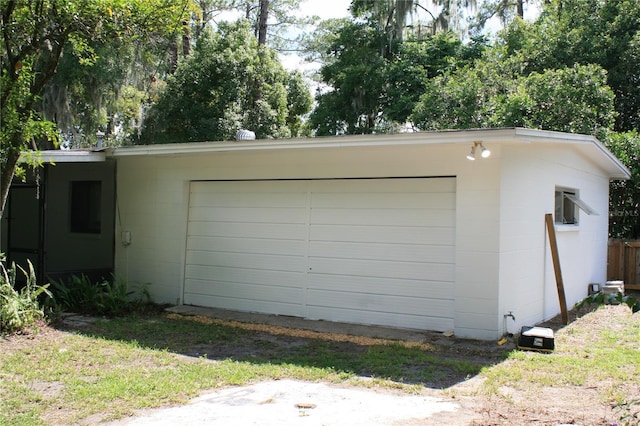 1226 NE 17th Ave, Gainesville, FL 32609 - view of garage