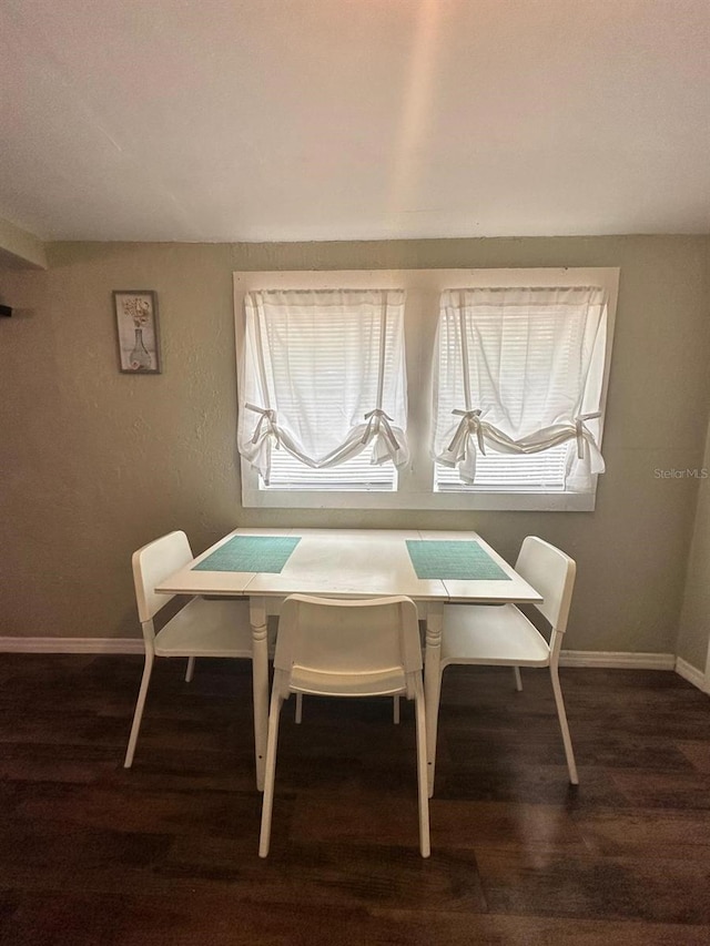 2529 SE 11th Ave, Gainesville, FL 32641 - dining room with wood finished floors and baseboards