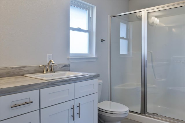 1926 N Roberts Trl, Bell, FL 32619 - full bath featuring a shower stall, toilet, and vanity