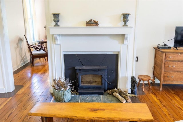 502 NE Cholokka Blvd, Micanopy, FL 32667 - detailed view of wood finished floors and a fireplace