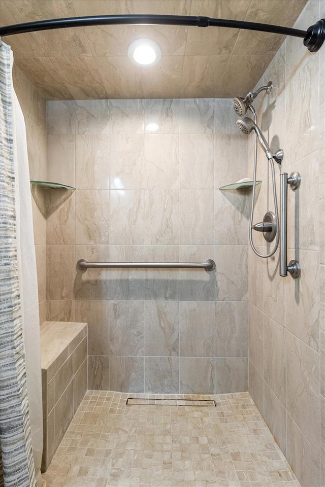 1786 S Border Ave, Inverness, FL 34452 - full bath with tiled shower