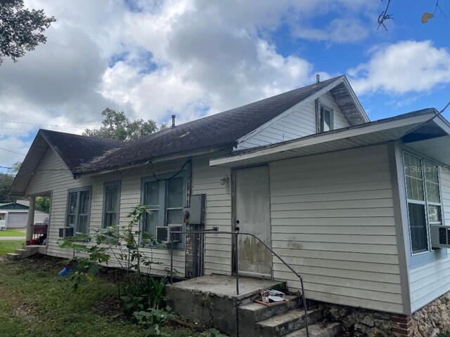 31 NW 4th St, Williston, FL 32696 - back of house with cooling unit