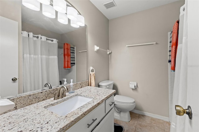 full bathroom with toilet, baseboards, tile patterned flooring, vanity, and curtained shower