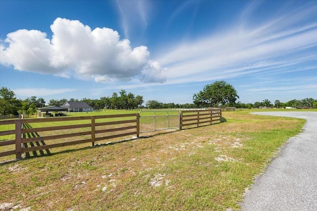 view of yard with a view of rural / pastoral area