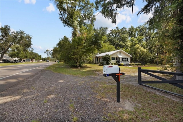 914 S Main St, Trenton, FL 32693 - view of road