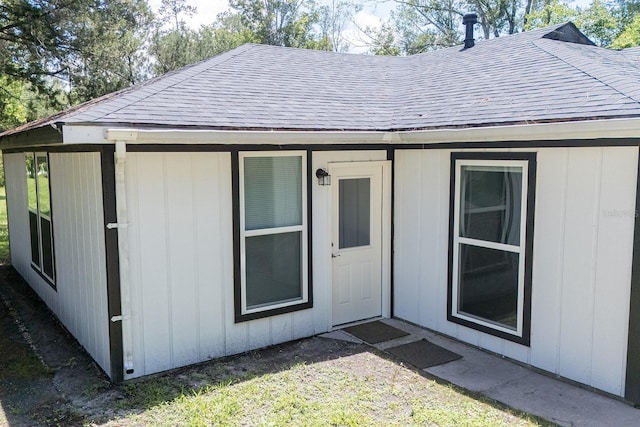 3046 SE 134th St, Starke, FL 32091 - entrance to property with a shingled roof