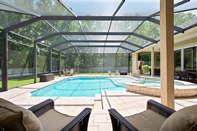 3533 SW 87th Dr, Gainesville, FL 32608 - view of swimming pool featuring a patio, a pool with connected hot tub, and a fenced backyard