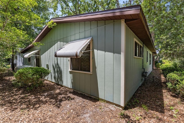 8689 NW 42nd Dr, Gainesville, FL 32653 - view of side of property