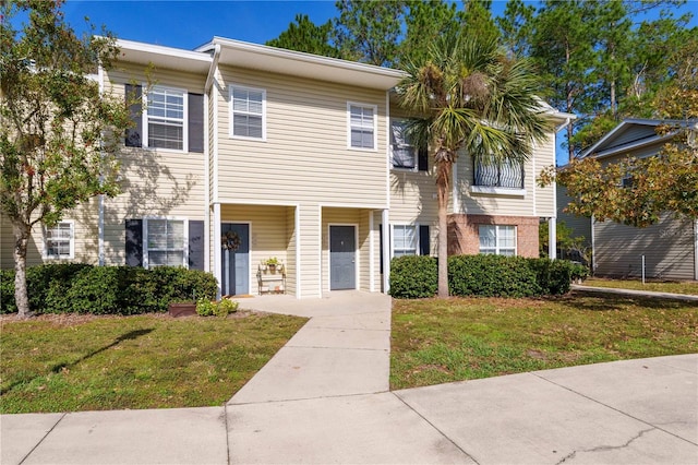 multi unit property with a front yard