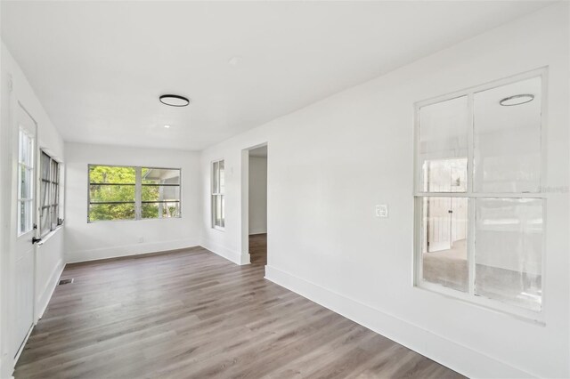 20014 SE 219th Ave, Hawthorne, FL 32640 - empty room featuring wood finished floors and baseboards