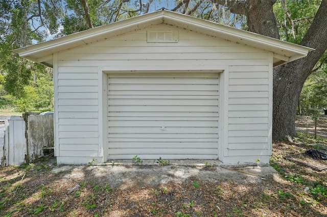 20016 SE 219th Ave, Hawthorne, FL 32640 - view of garage