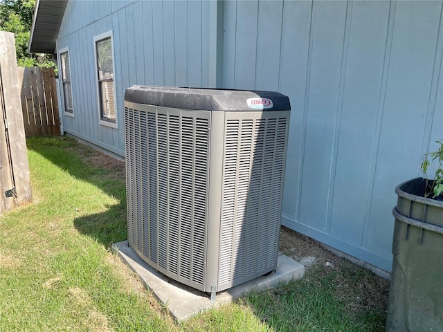 4370 NW 60th Ter, Gainesville, FL 32606 - exterior view of cooling unit