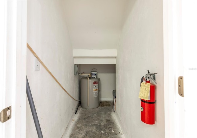 528 NW 39th Rd Unit 101, Gainesville, FL 32607 - utilities featuring water heater