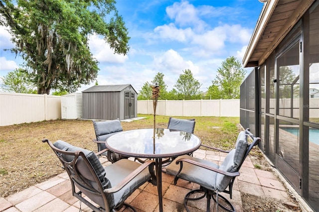 2204 Krista Ln, Brandon, FL 33511 - view of patio with outdoor dining area